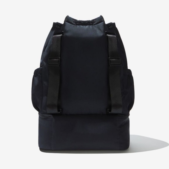 NWT Beyond Yoga convertible gym bag - Picture 2 of 7